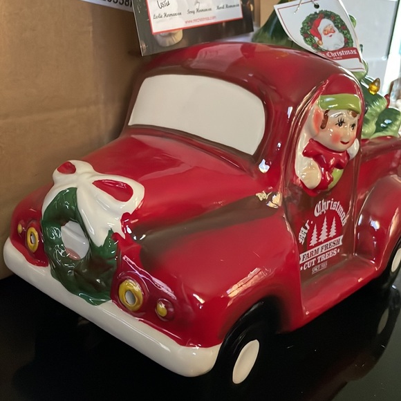 NWT MR CHRISTMAS Led Ceramic Truck 10.5” Elf Figure Decor - Picture 4 of 5